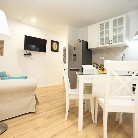 Old Town 2 Apartman *